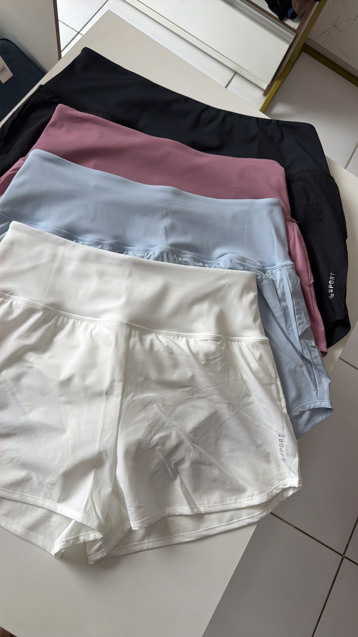 Short duplo lupo