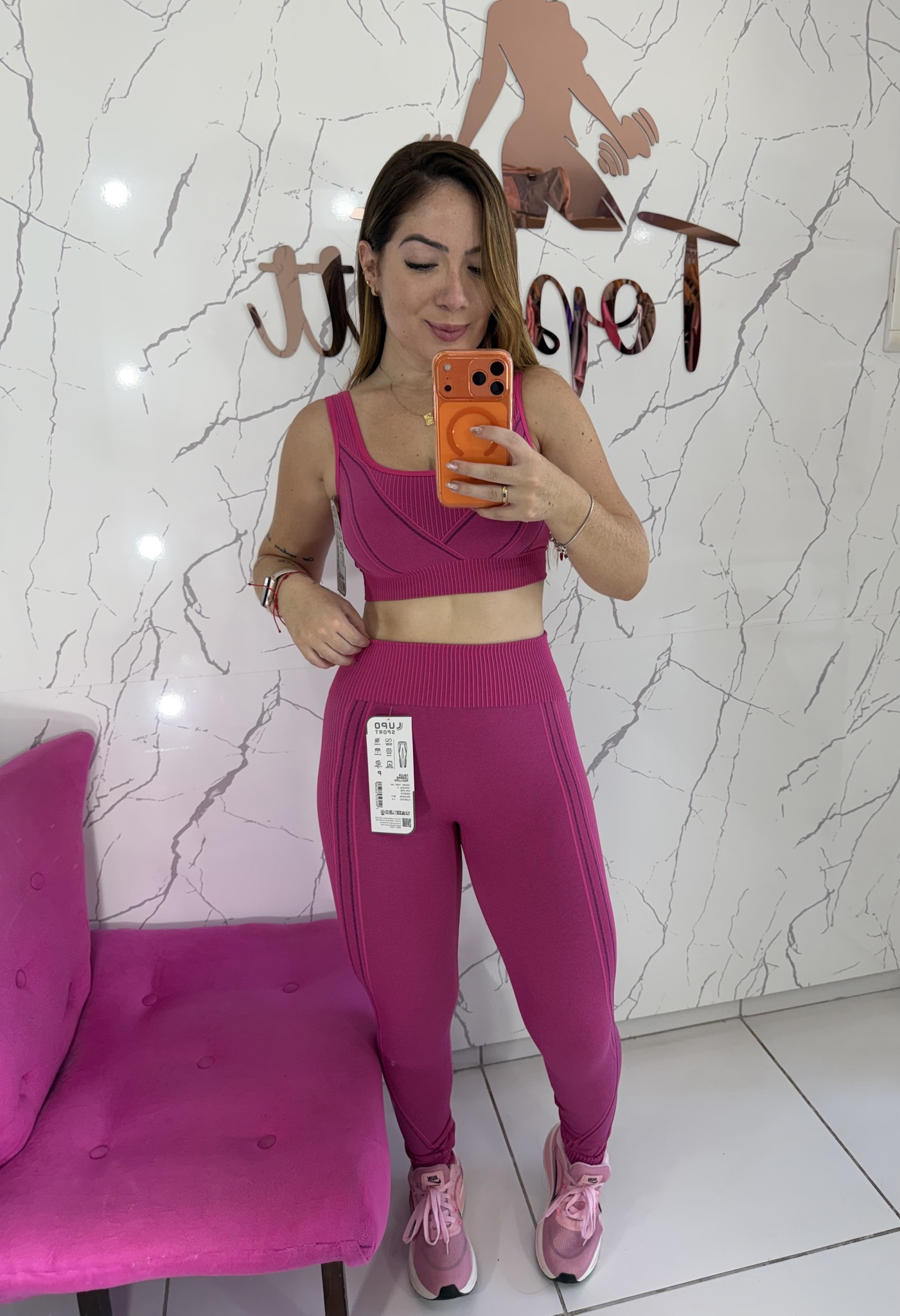 Conjunto Max Lupo