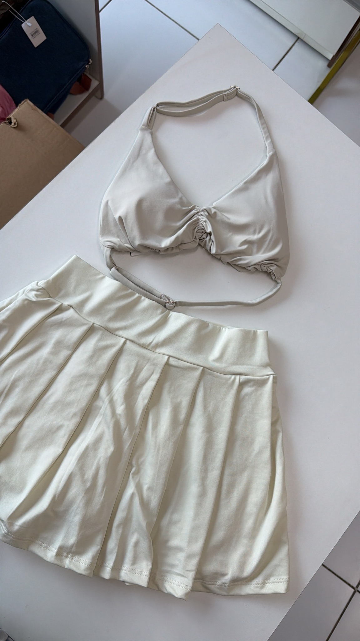 Short saia