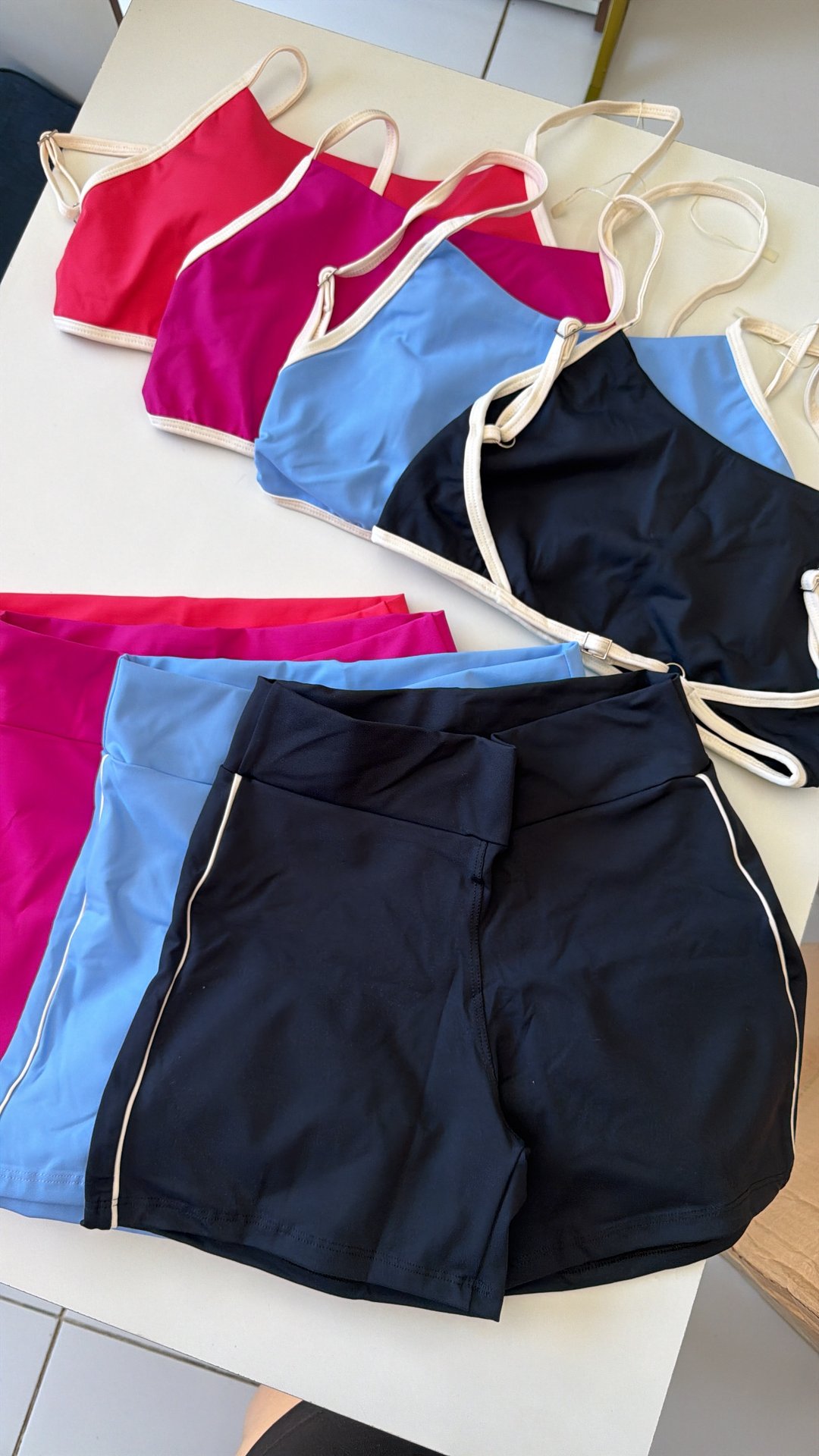 Conjunto poliamida bicolor
