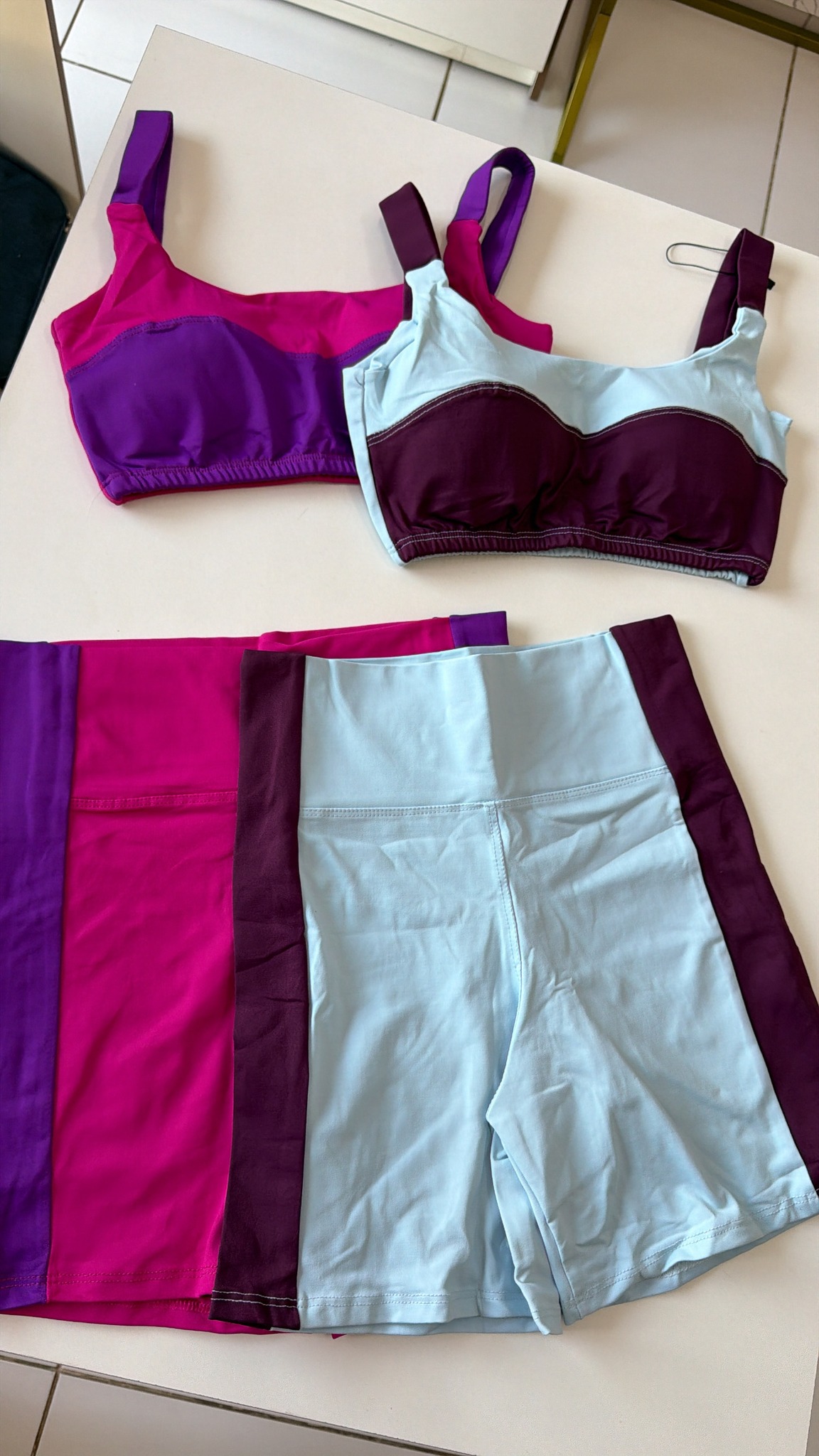 Conjunto bicolor poliamida