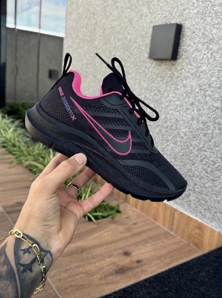 Tênis Nike primeira linha