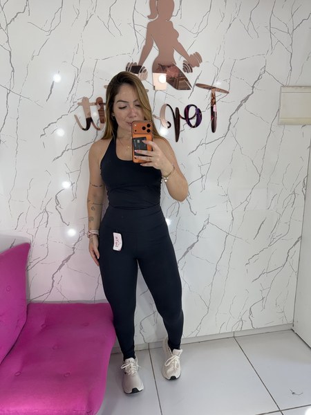 Conjunto legg poliamida + blusa frente único
