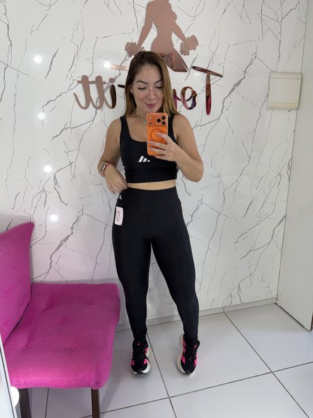 Conjunto em Legg Adidas